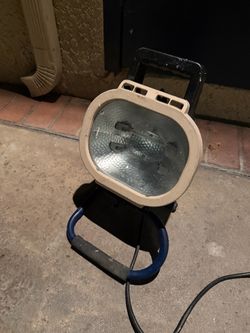 Portable Halogen Work Light with Stand