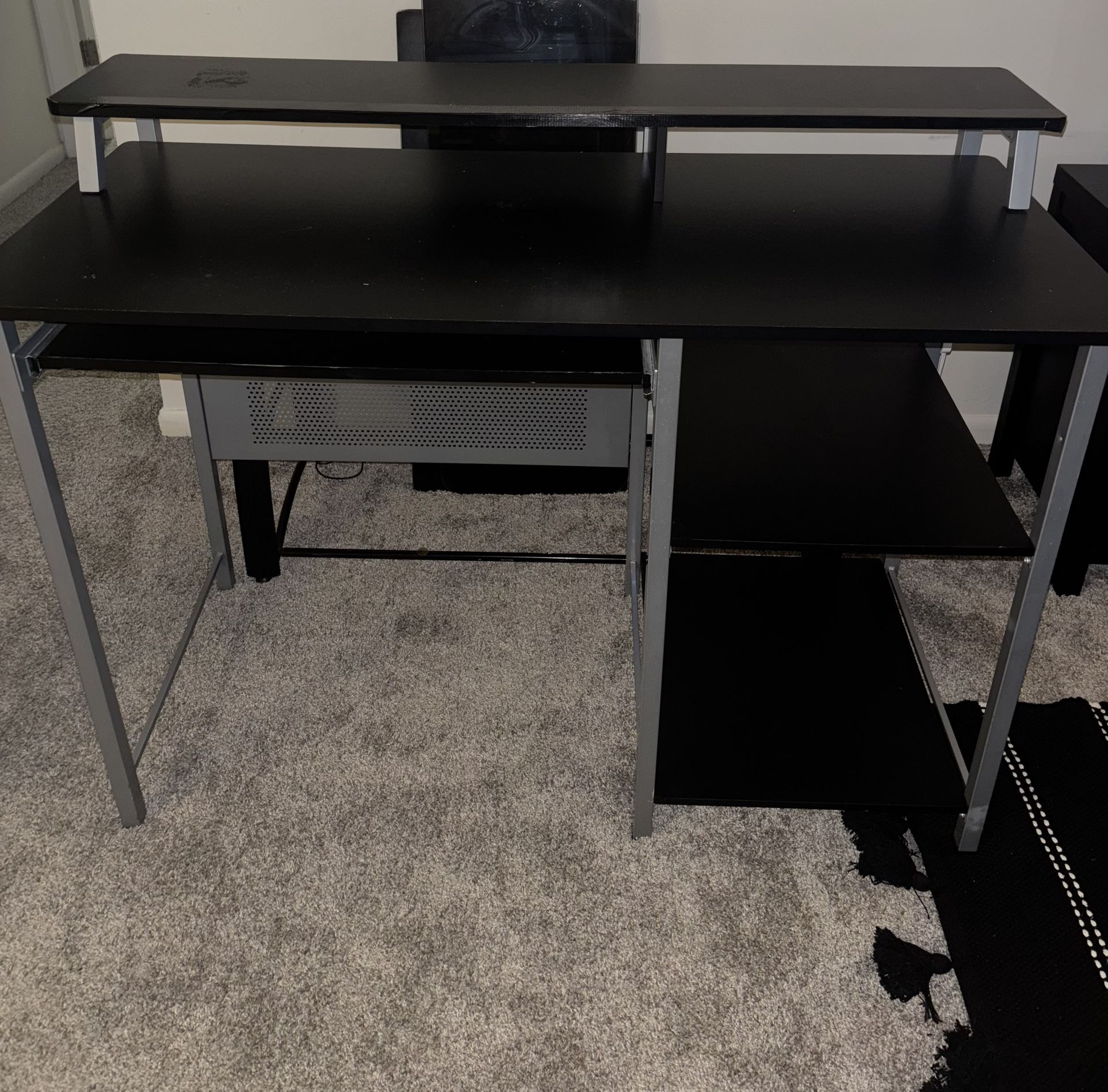 Black Computer Table