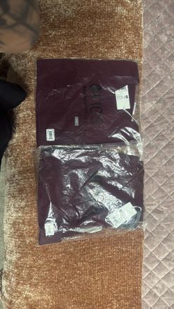 Figs burgundy scrub set never opened