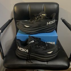 Hoka Clifton Size 10B Women’s/8.5 Men’s $100
