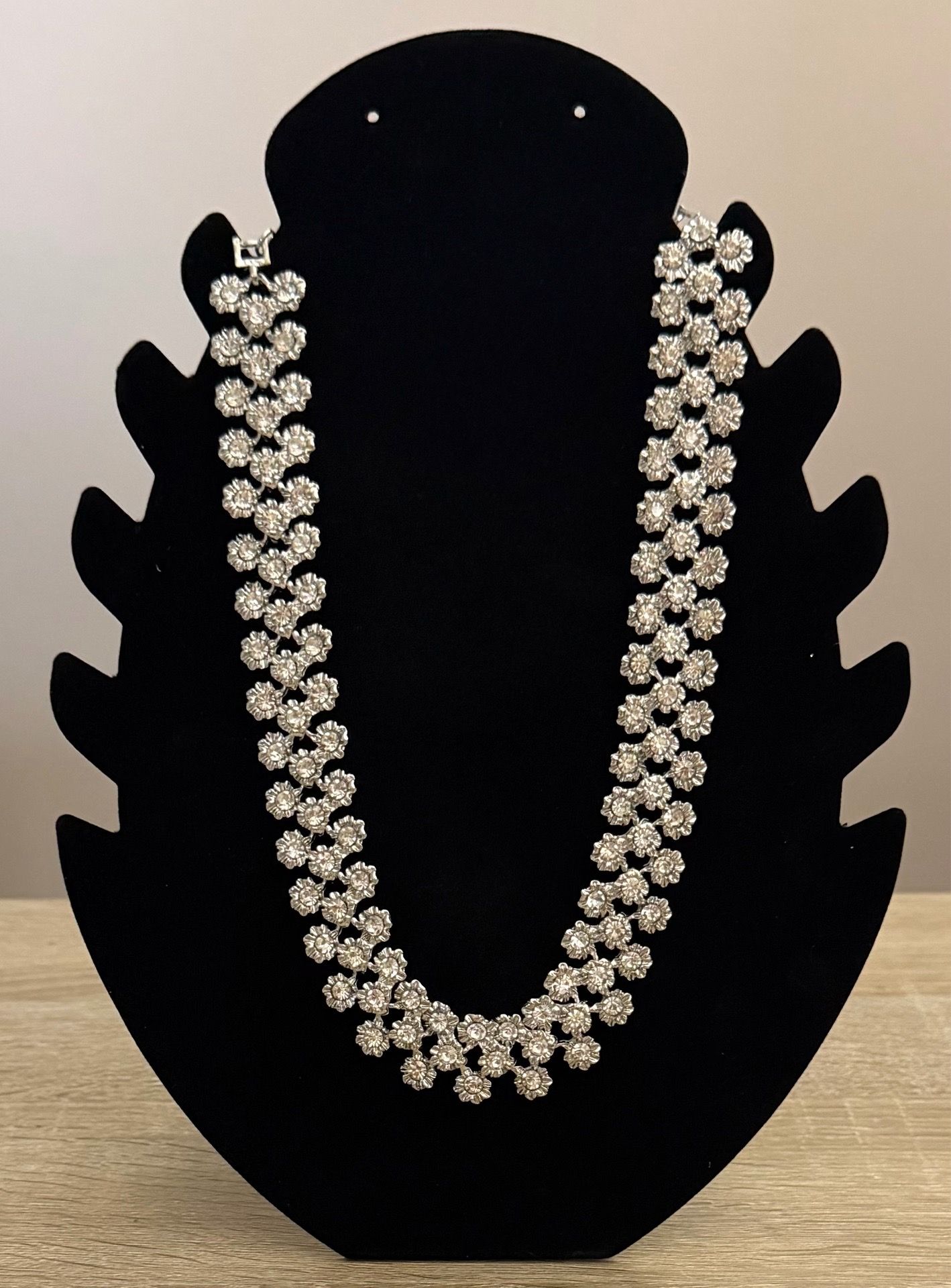 New Sparkly Floral Statement Necklace