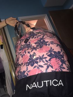 Twin comforter and sheet set