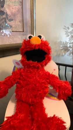 Sesame Street Elmo talks