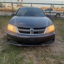 2014 Dodge Avenger 
