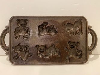 Vintage EMIG 1985 Cast Iron Teddy Bears Cornbread Cakes Cookies Pan 7163