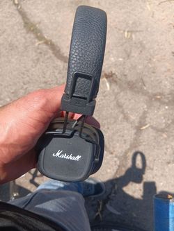 Marshall wireless Bluetooth headphones