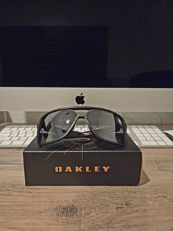 OAKLEY SUNGLASSES