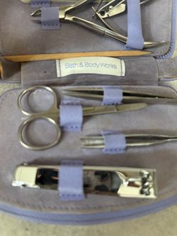 Rare vintage full Bath & Body Works Manicure Set