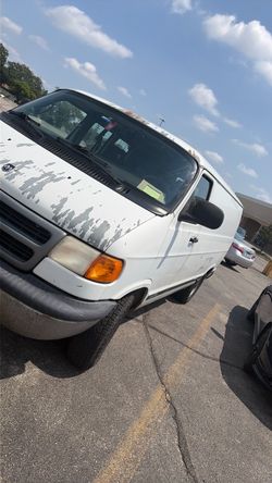 2001 Dodge Ram Van