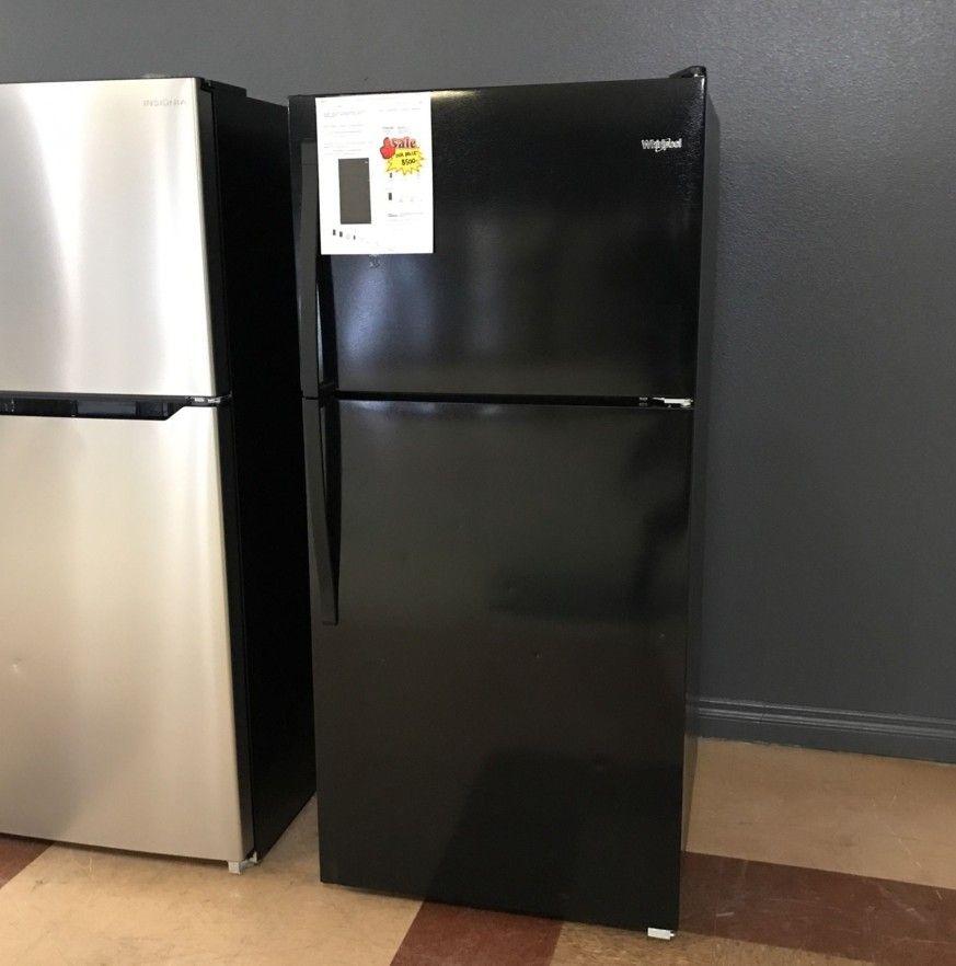 Whirlpool Apartment Size Top Freezer Refrigerator
