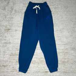 Nike blue joggers with drawstring waist #youth #nike 
