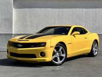 2010 Chevrolet Camaro SS * 6.2 liter V8 * BLACK AND YELLOW *
