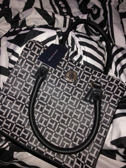TOMMY HILFIGER bag