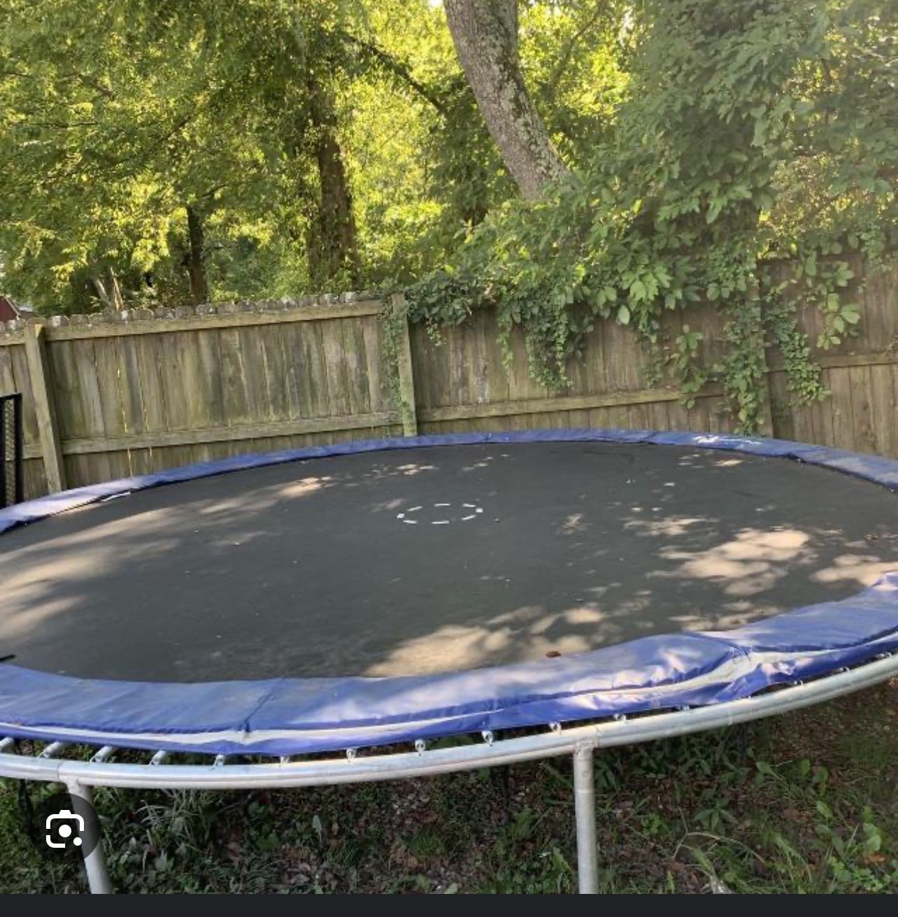 Free Trampoline PENDING PICK UP TOMORROW MORNING! TY