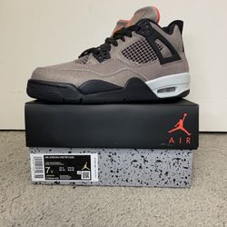 DS JORDAN 4 GS TAUPE HAZE SIZE 7Y