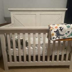 Crib & Dresser with Change Topper