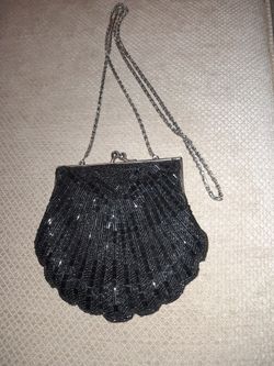 Vintage Beaded Clamshell Chain Purse