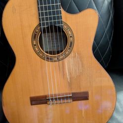 Kremona Classical Guitar Made In Bulgaria