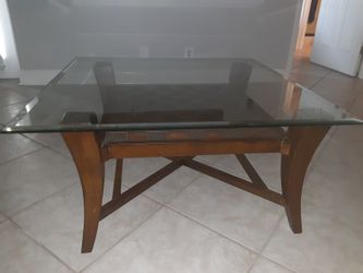 Coffee table set - 2 tables
