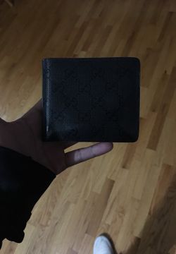 Gucci wallet