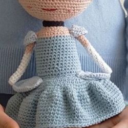 Crochet  Cinderella Doll