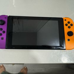 Nintendo Switch Orange + Purple