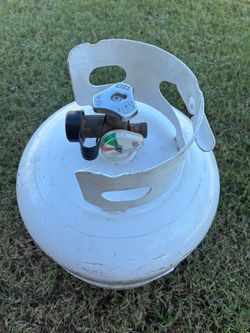 Propane Tank with Gauge and Valve