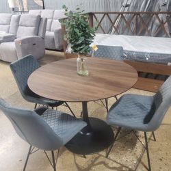Round Dining Set With 4 Gray Velvet Chairs 