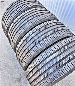 235 55 20 Michelin Tires Con 80% de Vida Las 4