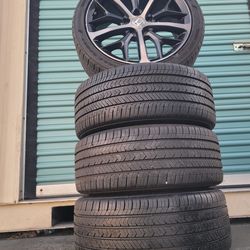 18" Rims Honda Civic Used Rims & tiers Great conditions 2006 to 2024