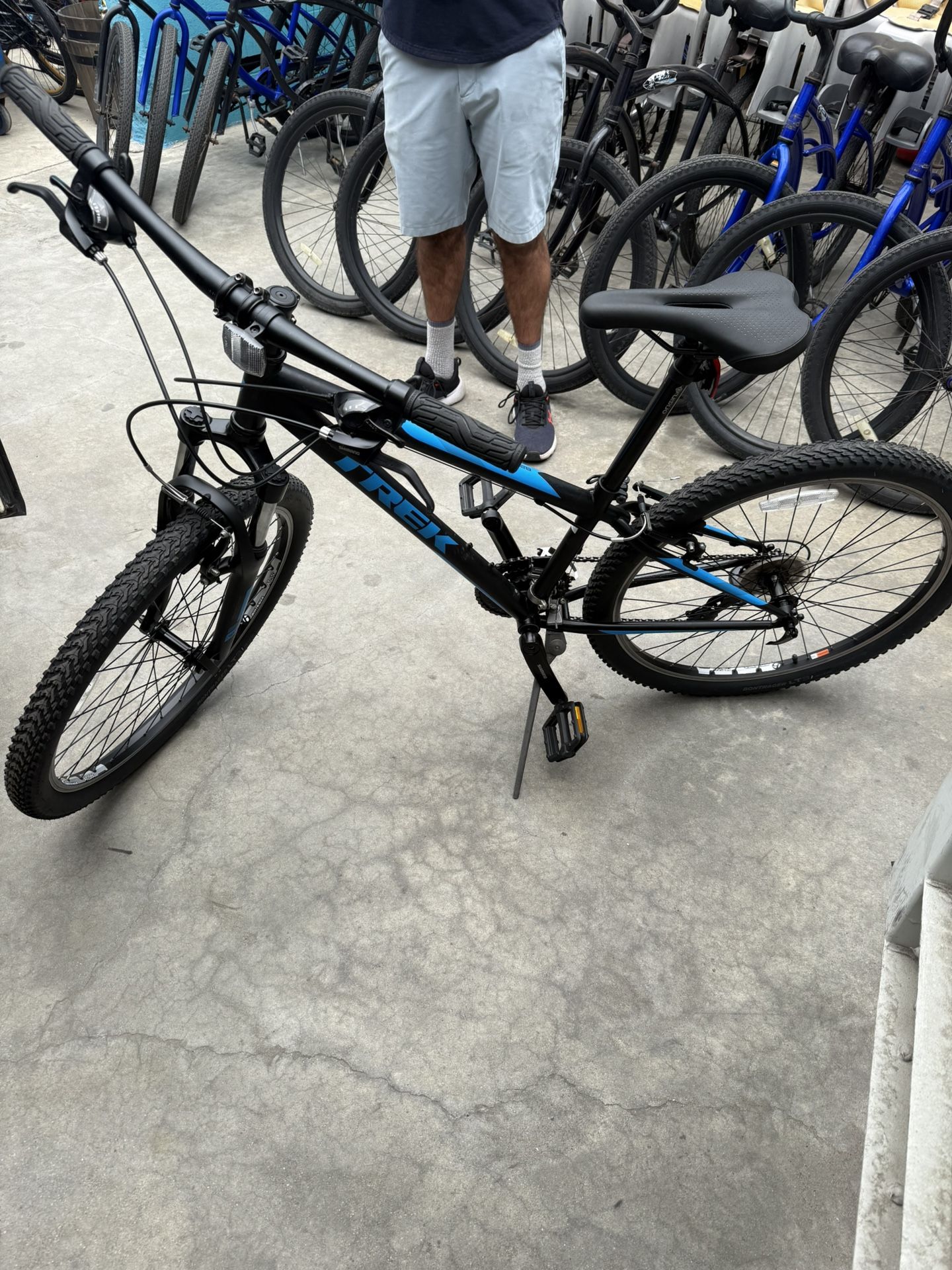 Trek 820 Mountain Bike