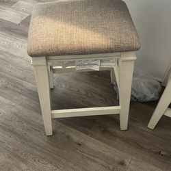 Stools Island Bobs Furniture