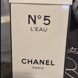 Channel - No 5 L’eau
