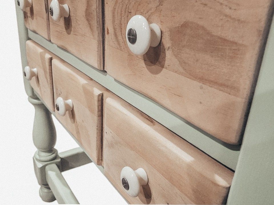 1960s Ethan Allen Tavern Collection Accent End Table