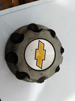 Center cap for 2500 or 3500 Chevy truck or van