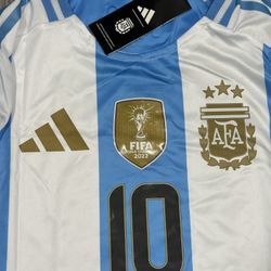 CAMISETA DEL SELECIONADO ARGENTINO 2025. MESSI 10.  PLAYER VERSION. SIZE MEDIUM.