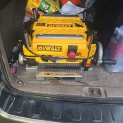 Dewalt 13" Planer