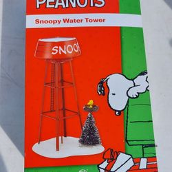Dept 56 Snoopy Water Tower