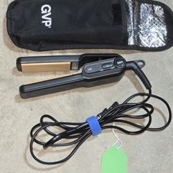 Travel Size Straightener 