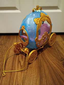 Mattel Disney Princess Cinderella Rolling Carriage