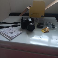 Nikon Coolpix B600 (Brand New/w Box)