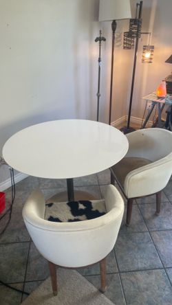 Dining table with 2 chairs