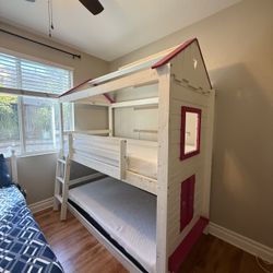 Kids Playhouse Bunk Bed