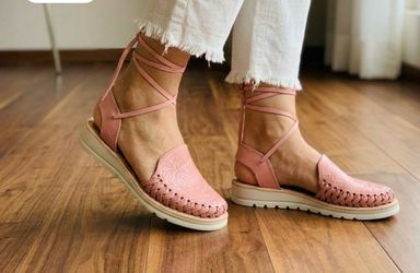 Leather Sandals, Closed Toe, Lace-Up Huarache