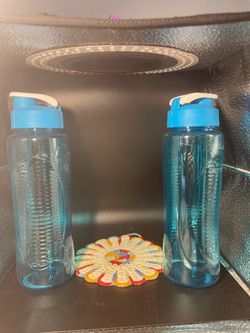 Set of 2 Blue Water Bottles with Lids