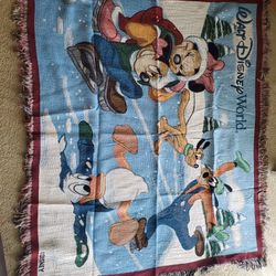 Used Disney Blanket 4ft×5ft