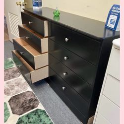 8 Drawer Dresser 