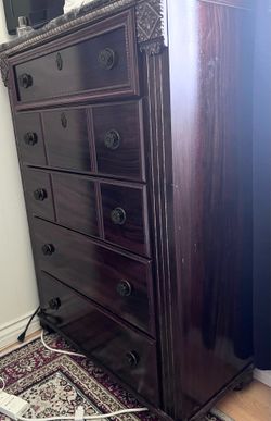 Ashley Chest of Drawers – Excellent Condition