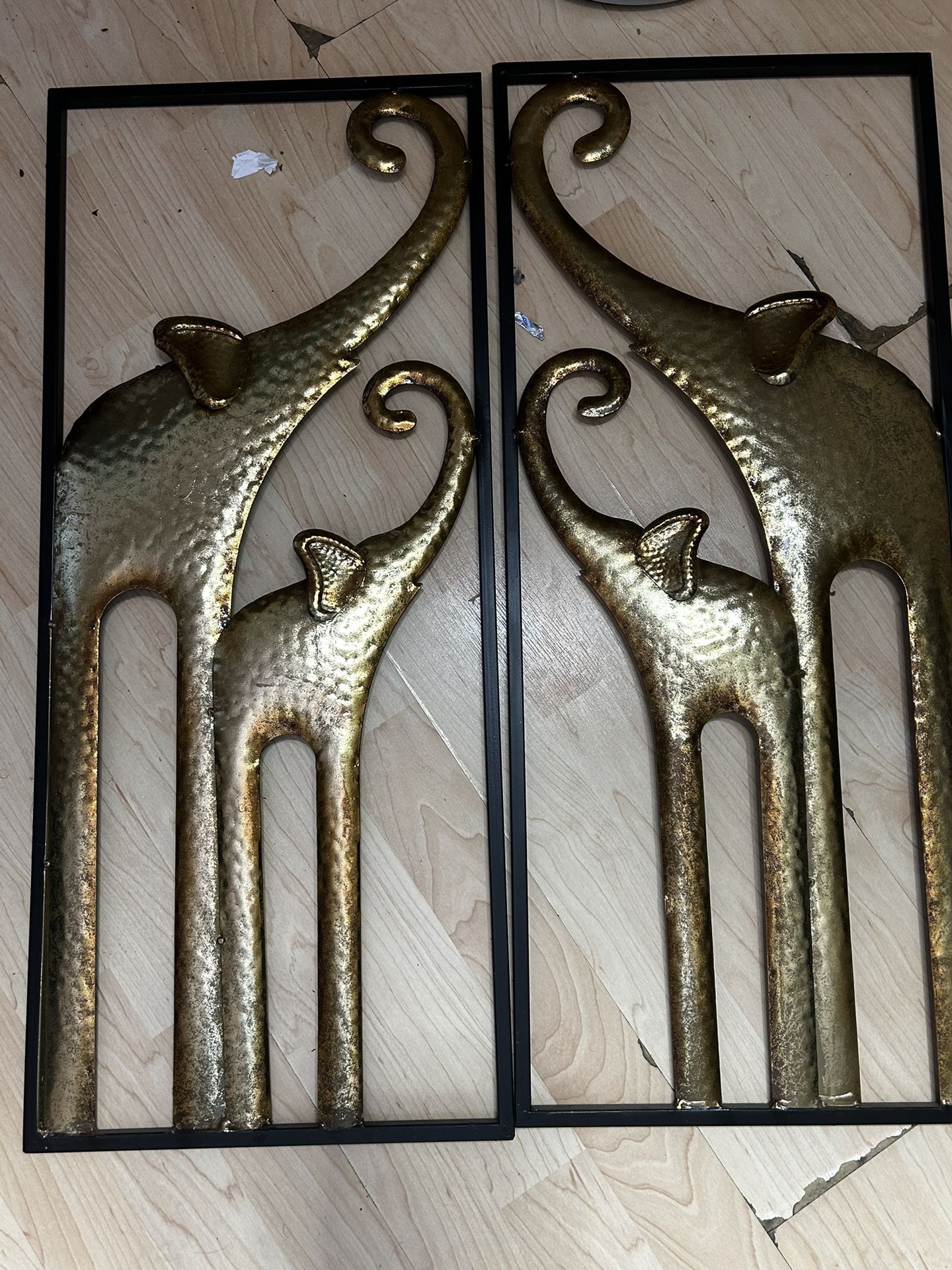 Gold Elephant Wall Decor (2)