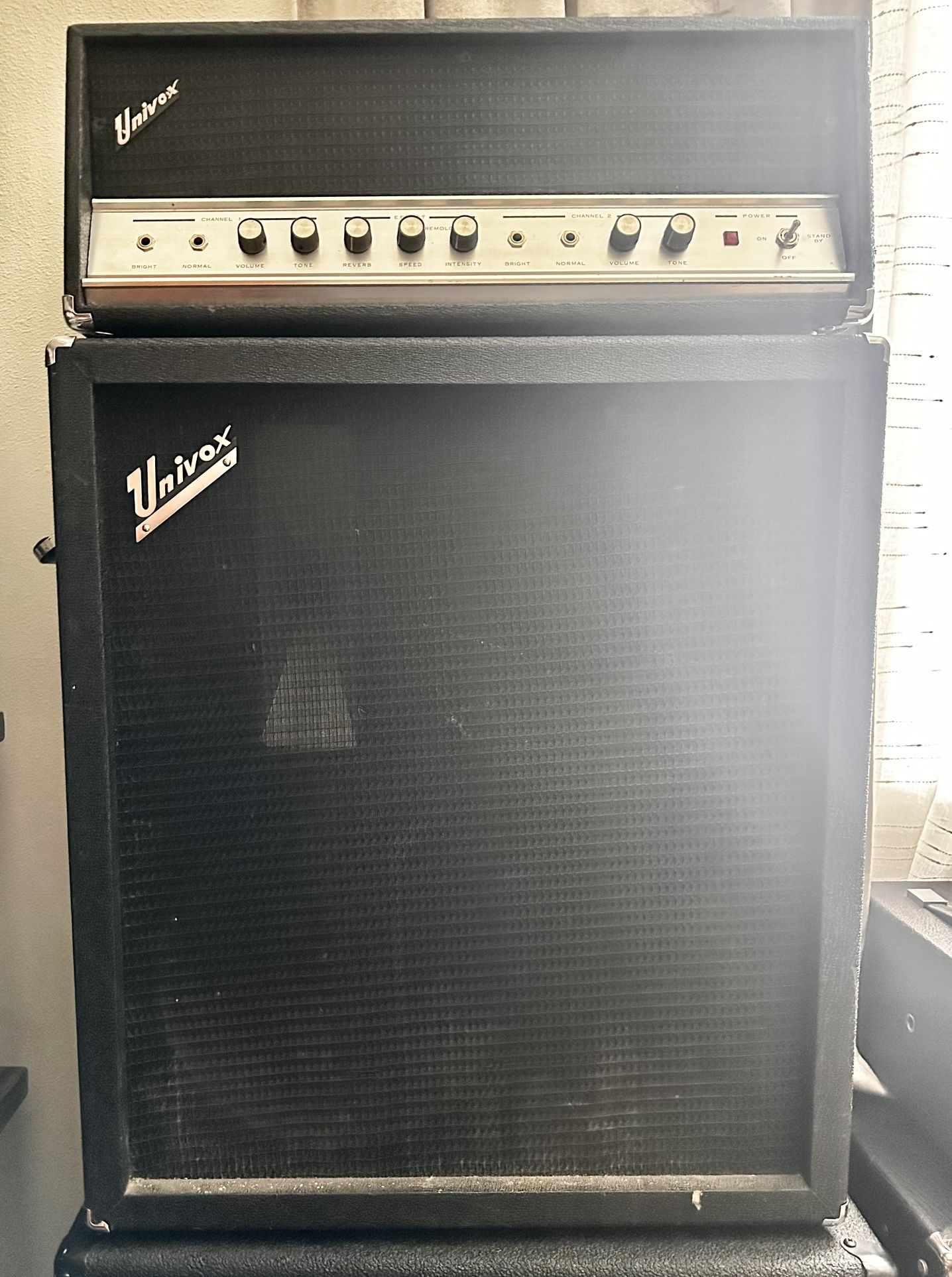 1960s Univox Guitar Tube Amp Head U320RB with matching upright 2x12 cab ( With Horn)
